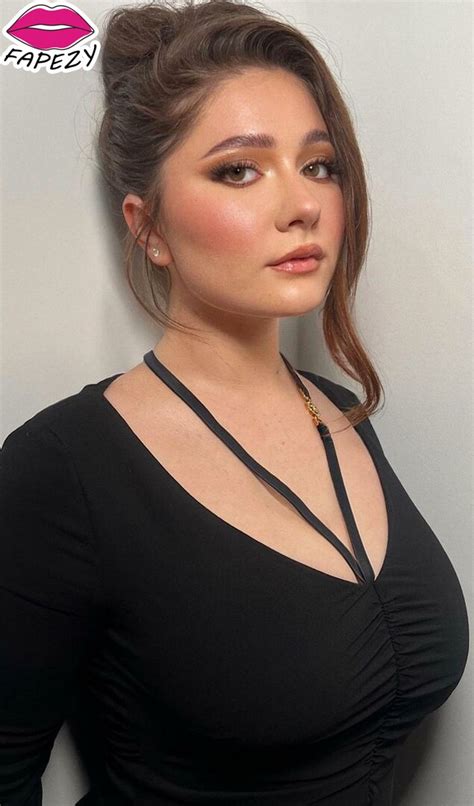 emma kenney tits|Emma Kenney (@emmakenney) • Instagram photos and videos